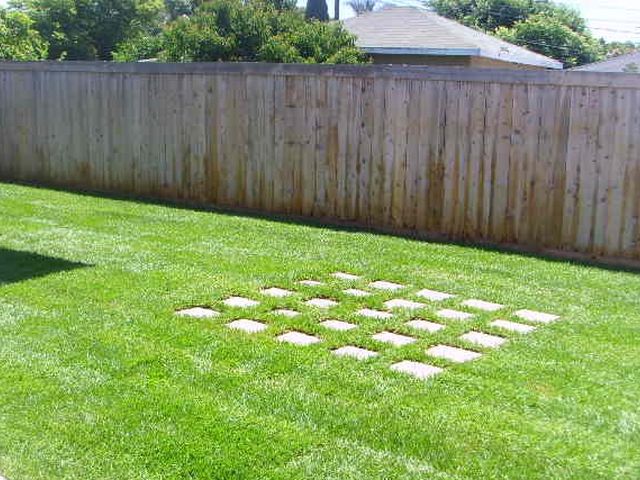 Lawn with stepping pads